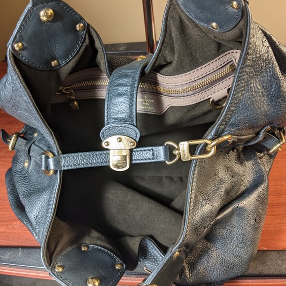 Auth Louis Vuitton Mahina Large Leather bag - Picture 8 of 16